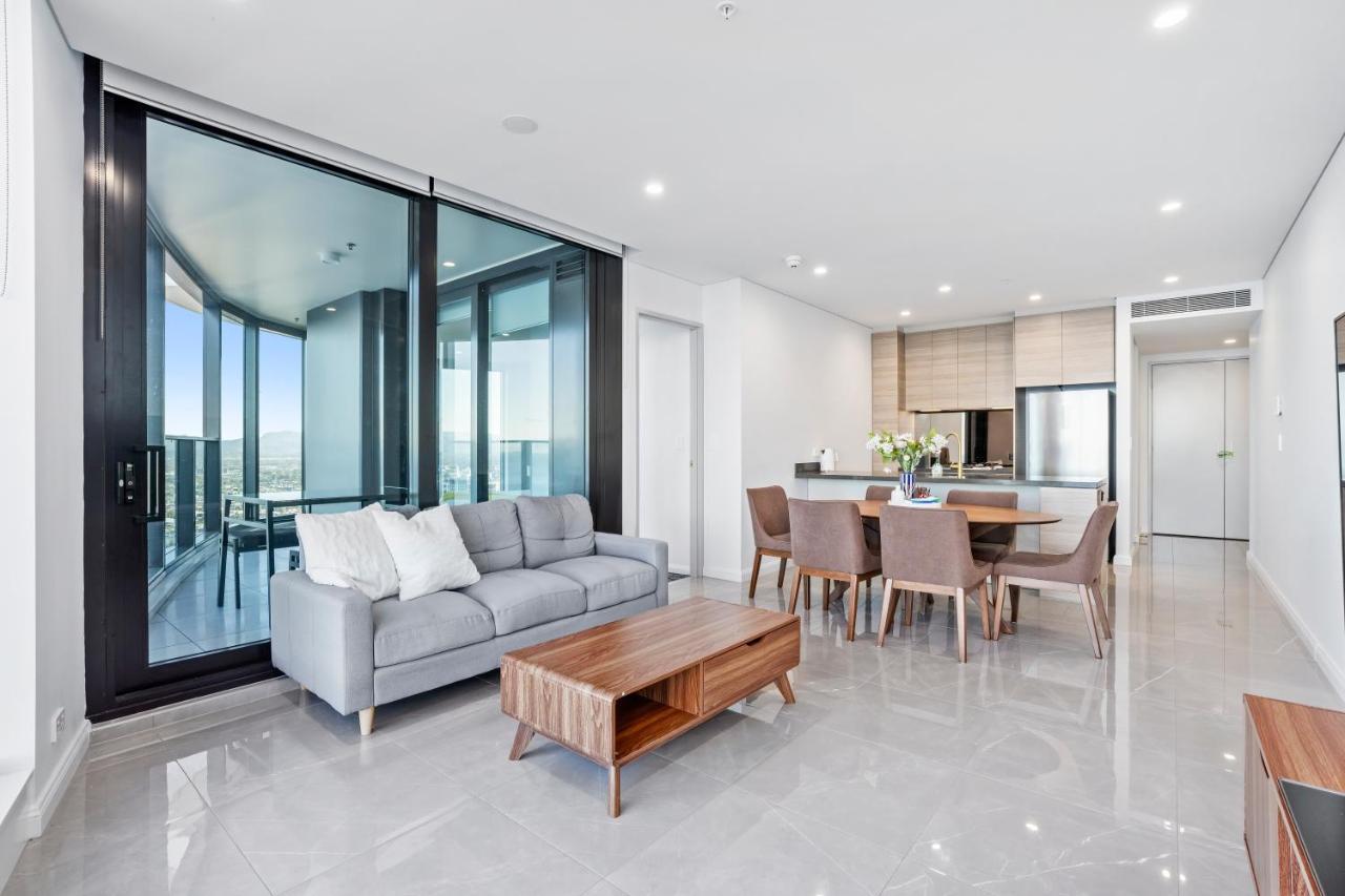 Surfers Paradise New Beachfront Apartments Гоулд Коуст Екстериор снимка