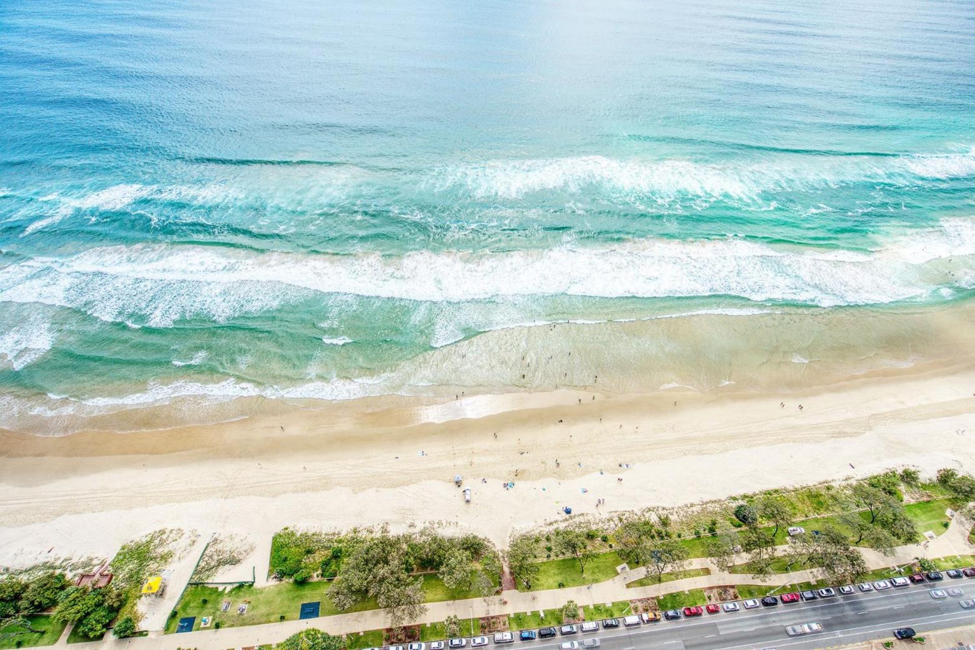 Surfers Paradise New Beachfront Apartments Гоулд Коуст Екстериор снимка