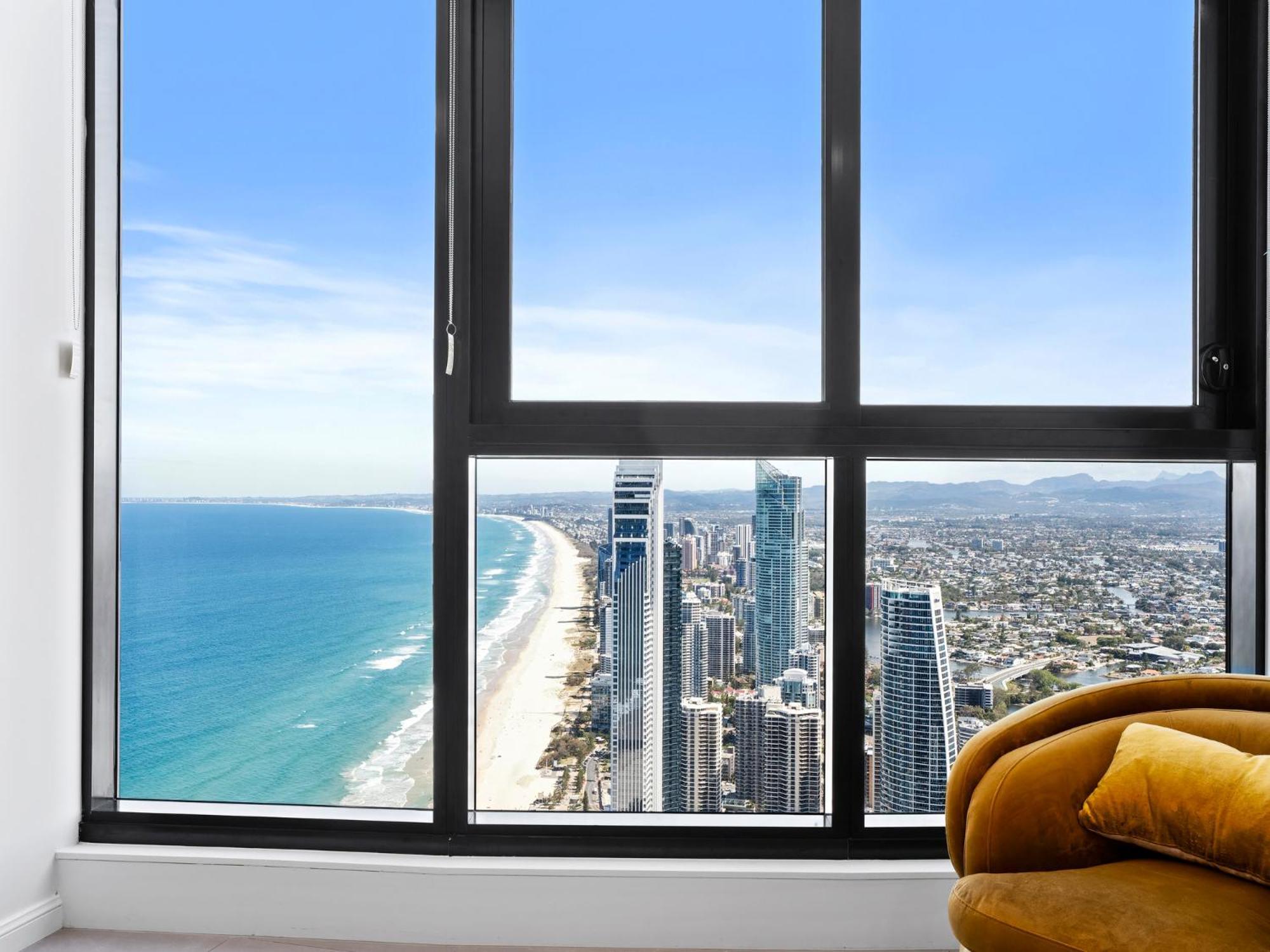 Surfers Paradise New Beachfront Apartments Гоулд Коуст Стая снимка