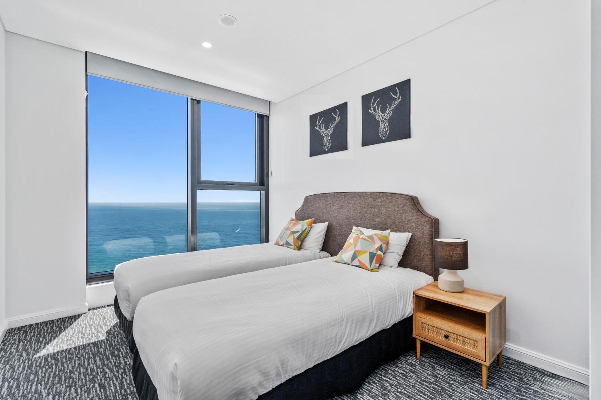 Surfers Paradise New Beachfront Apartments Гоулд Коуст Екстериор снимка