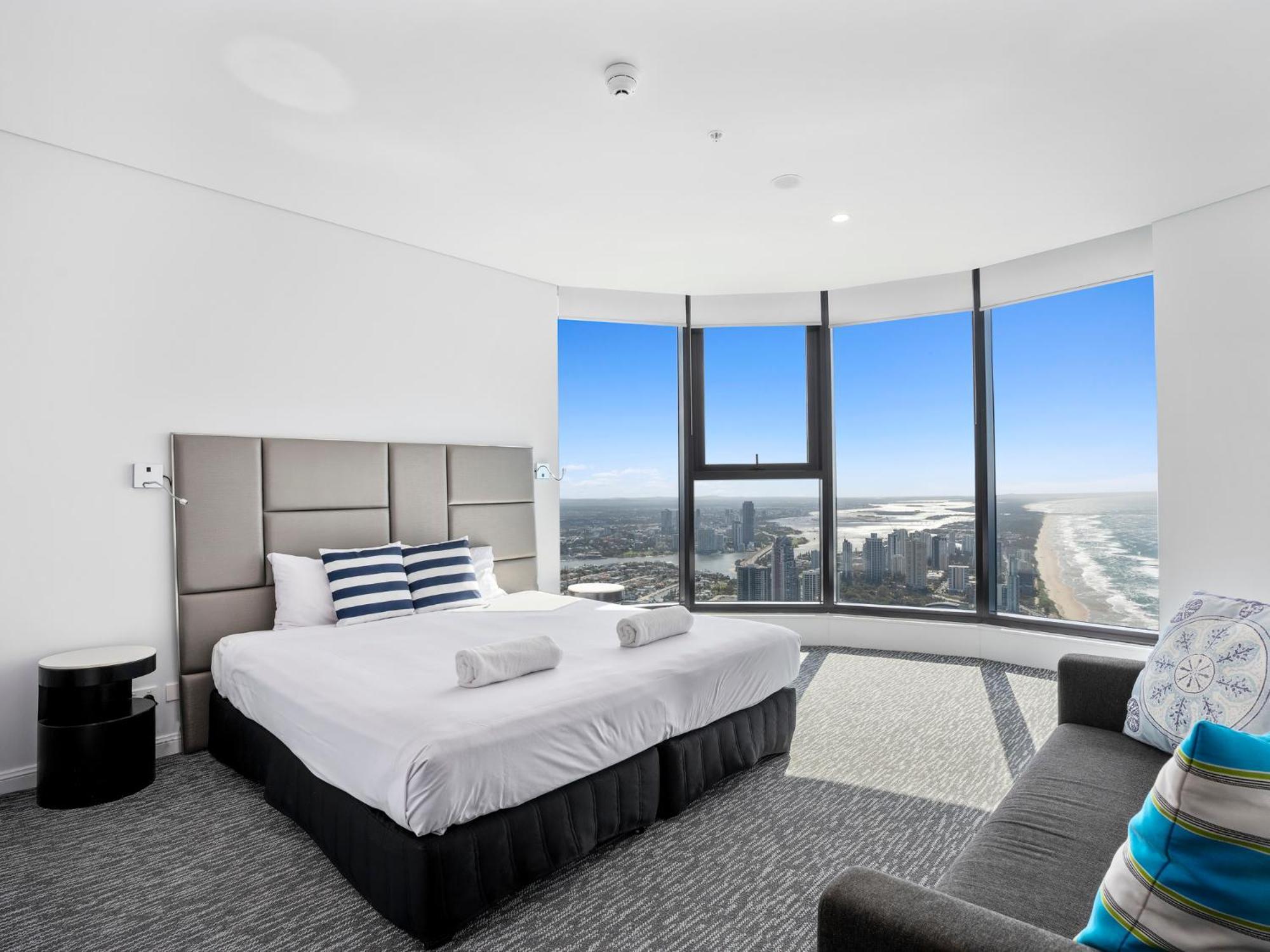 Surfers Paradise New Beachfront Apartments Гоулд Коуст Екстериор снимка