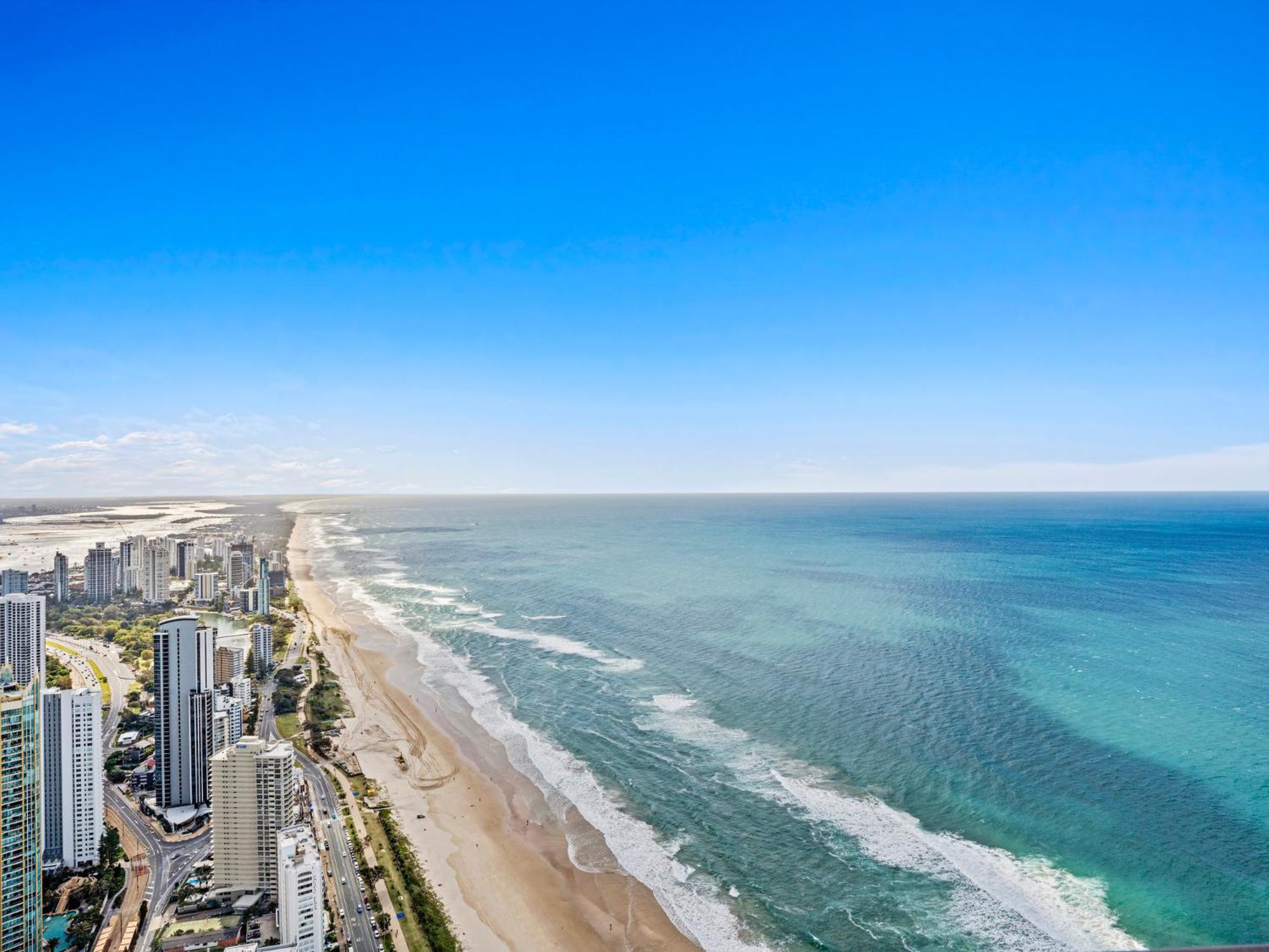 Surfers Paradise New Beachfront Apartments Гоулд Коуст Екстериор снимка