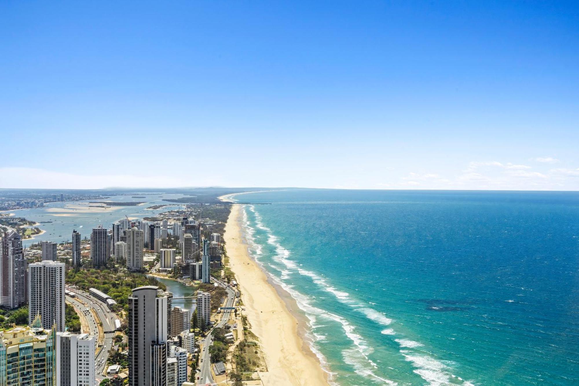 Surfers Paradise New Beachfront Apartments Гоулд Коуст Екстериор снимка
