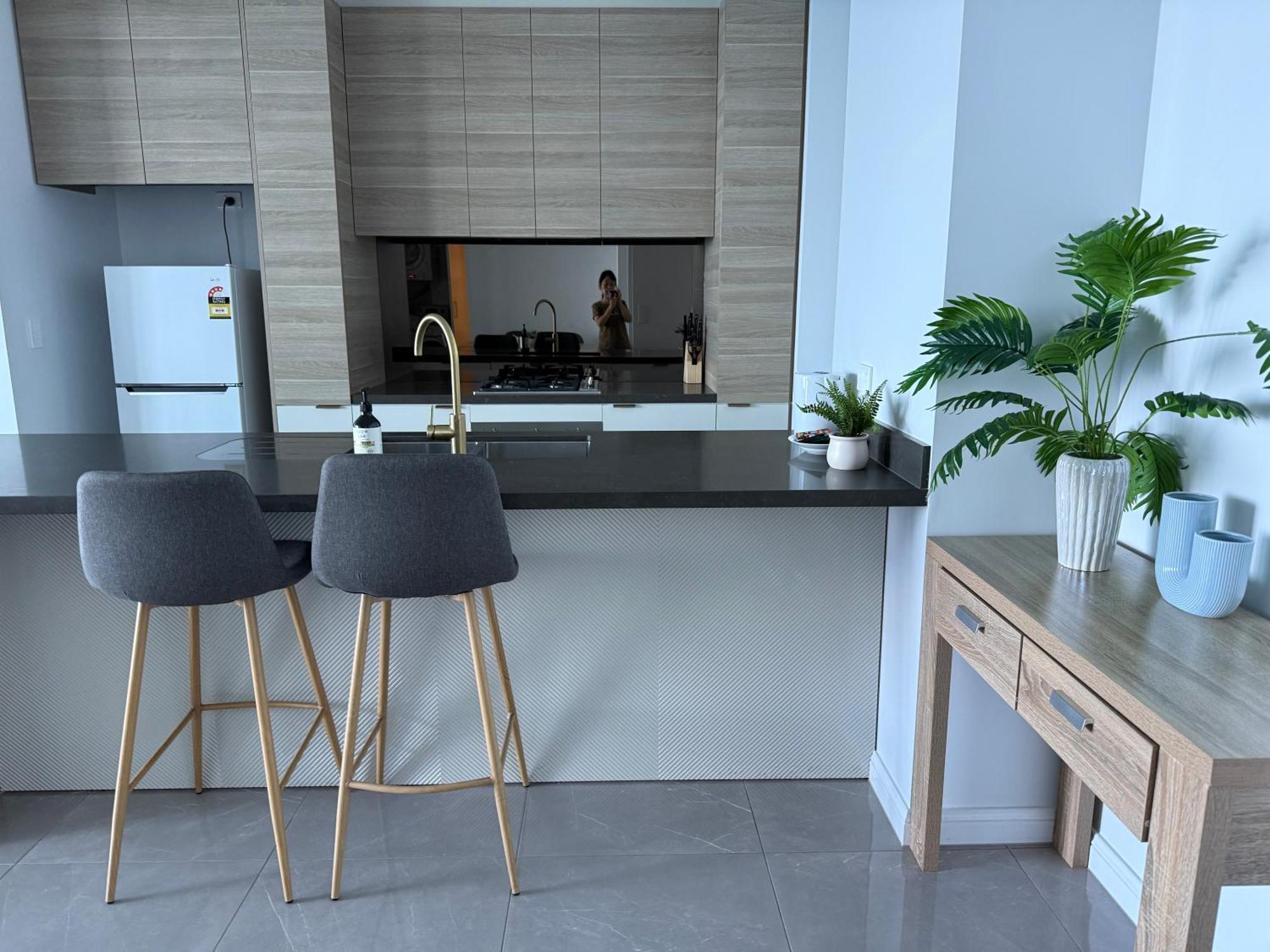 Surfers Paradise New Beachfront Apartments Гоулд Коуст Екстериор снимка